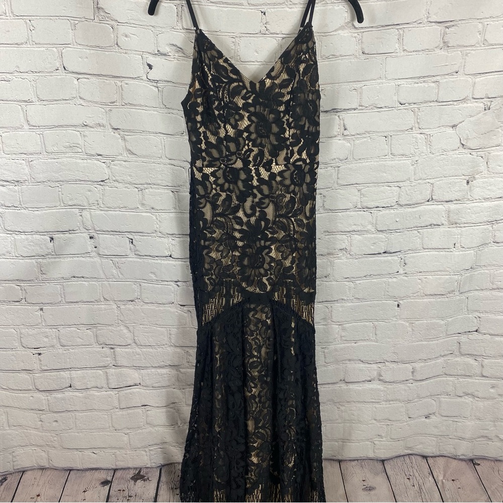 Lulus Flynn Black and Nude Lace Gown with Train Size XS